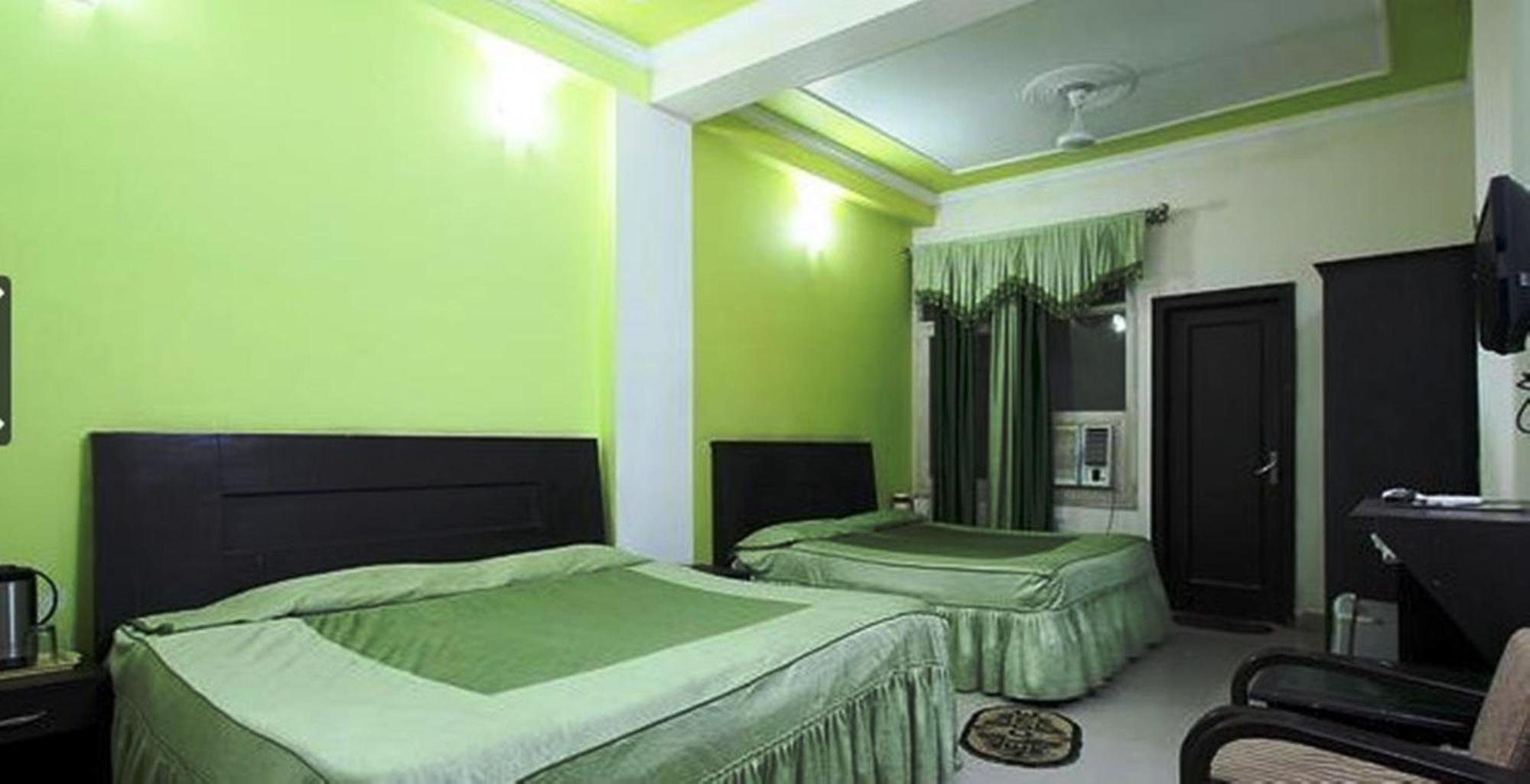 Hotel Bhargav Katra  Luaran gambar