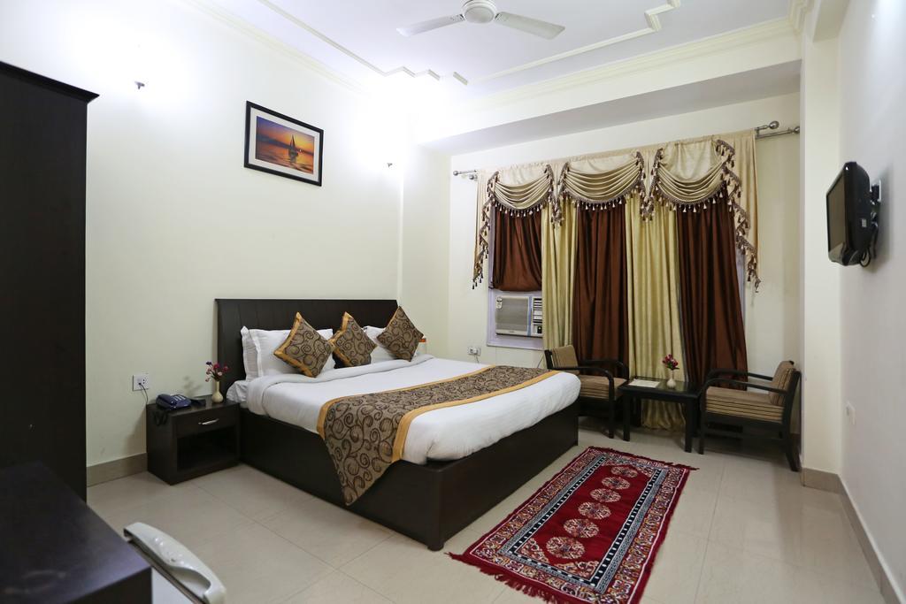 Hotel Bhargav Katra  Luaran gambar